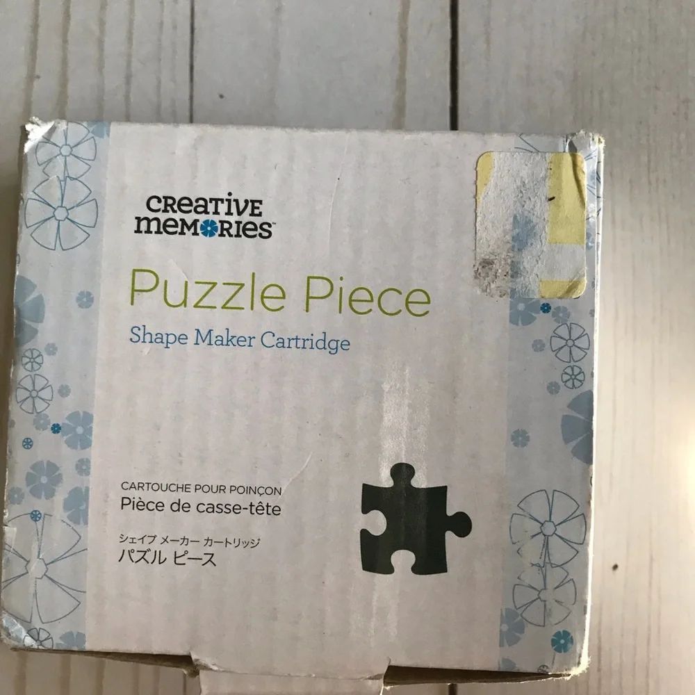 Creative Memories Puzzle Piece Shape Maker Cartridge Punch New in box